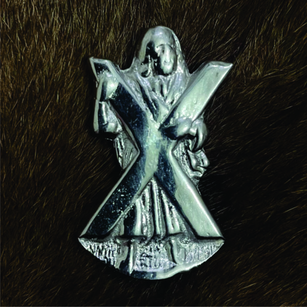 St. Andrews collar badge